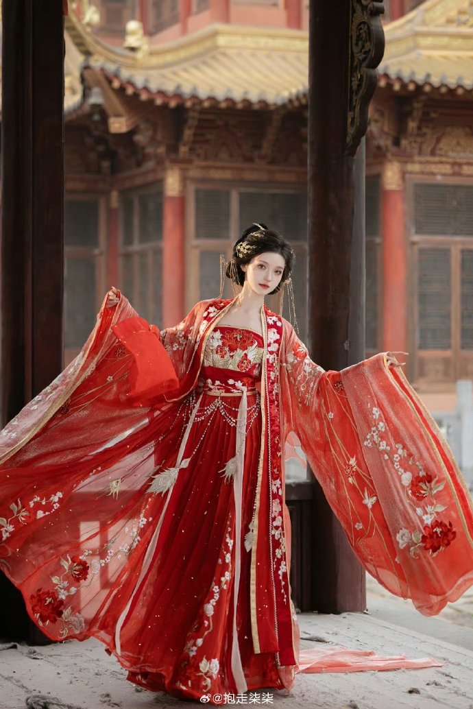 《百花杀》：孟子义主演剧王之争议，结局剧情引发热议